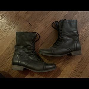 Used Steve Madden lace up combat boots